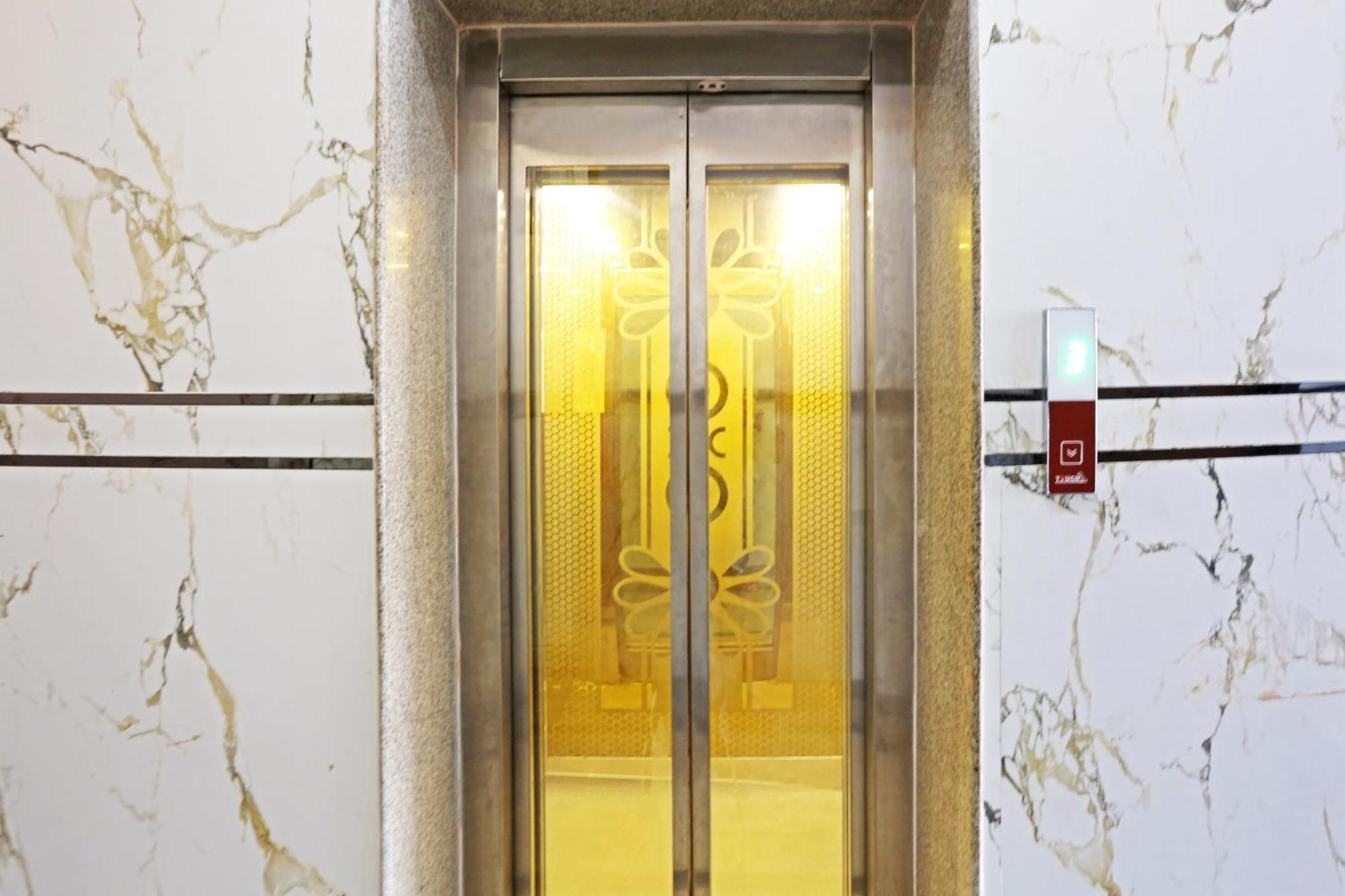 Gmd Max A Family - Delhi Airport Hotel New Delhi